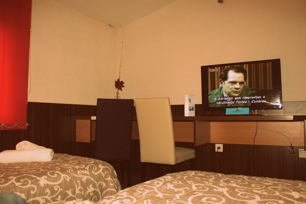 ויסוקו Hotel Piramida Sunca מראה חיצוני תמונה
